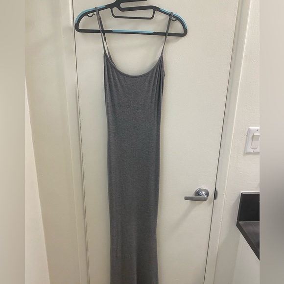 Viral SKIMS Dress - Size M - Picture 5 of 7